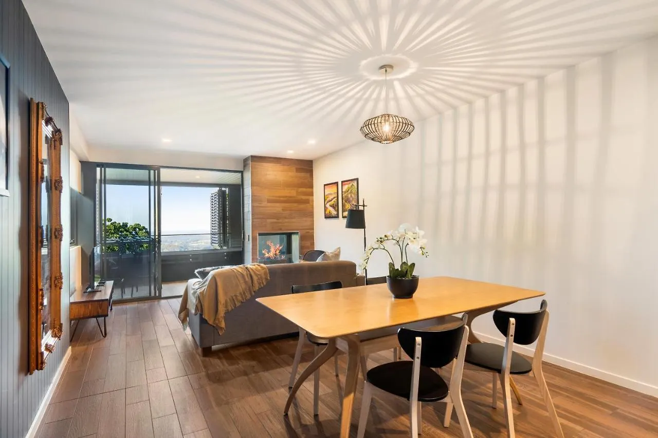 Luxury Hinterland Retreat - Family Suite With Hinterland And Ocean Views Montville