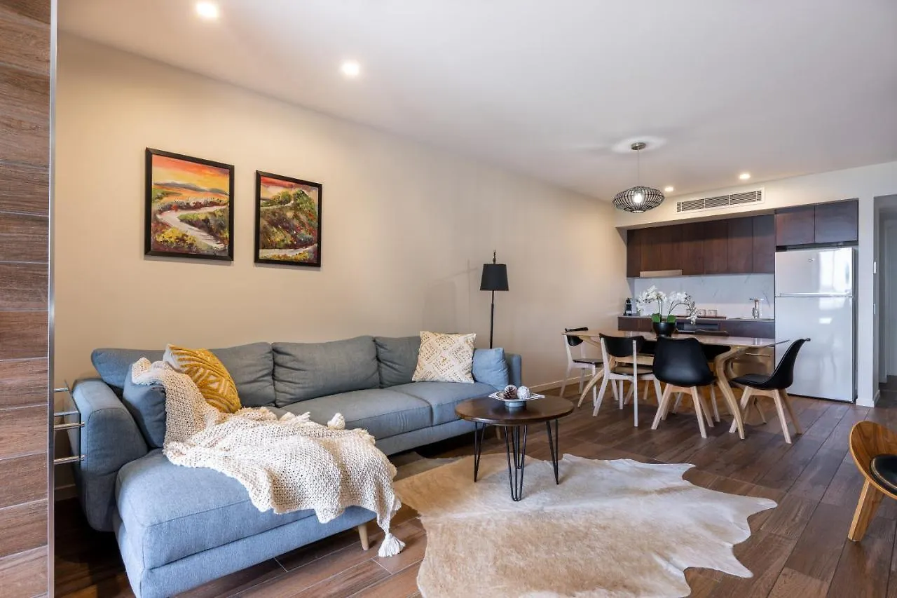 Luxury Hinterland Retreat - Family Suite With Hinterland And Ocean Views Montville